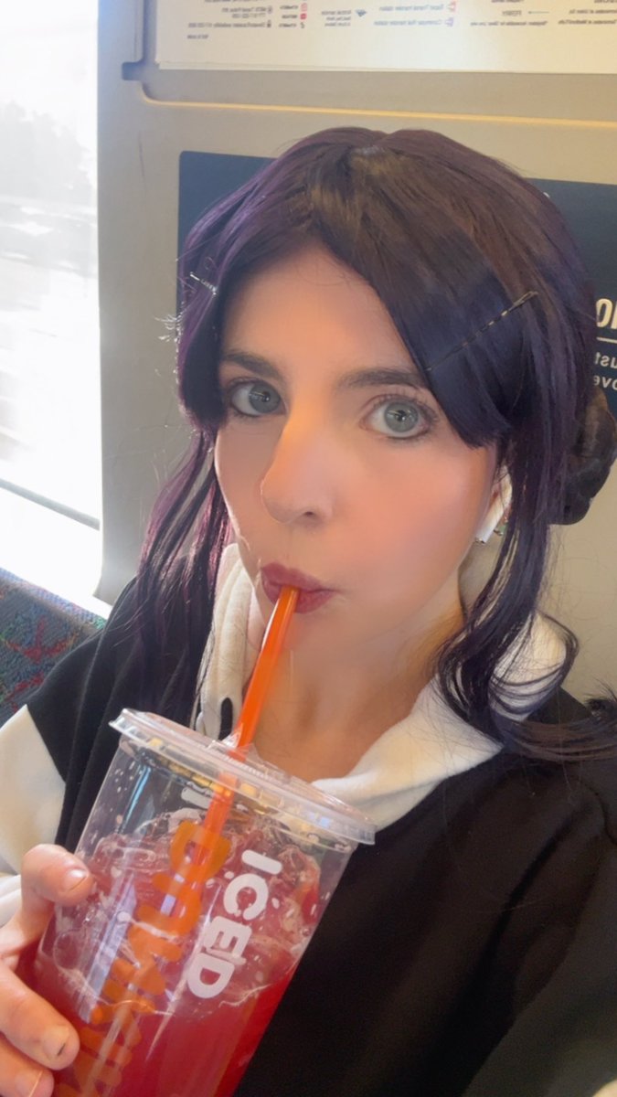 Guess who I am guys 👀