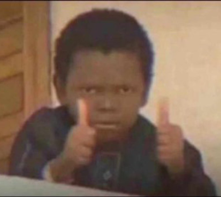 NaijaCityHunter's tweet image. I’m not a Prophet but I know right now, a Mumu President is in DONALD TRUMP ‘s DM now begging him not to help his People 😭😭😭😭😭 POTUS APPLY PRESSURE my Guy