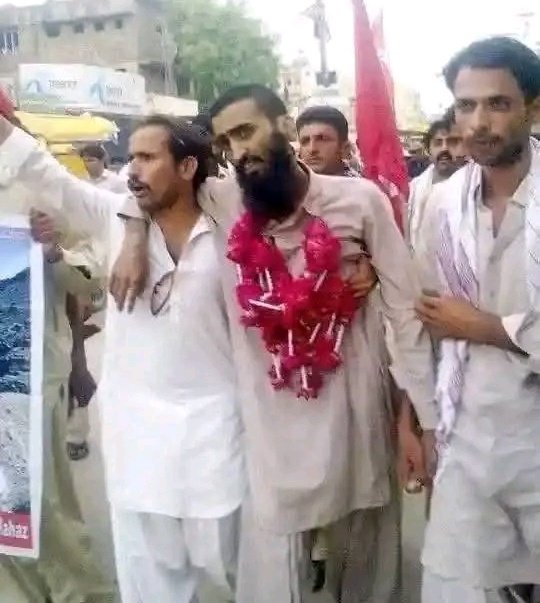 عقل کان وانجھيل شايد وساري چڪا آھن تہ ھنن جي زندانن کي ھميشہ سنڌ پرستن شڪست ڏني آ ✌️

#ReleaseSarmadMirani
#ReleaseGhaniAman