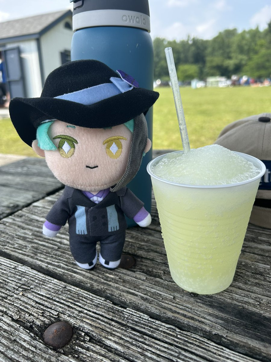 insync__3's tweet image. I’m slowly seeing the rise of #twsttwt on my feed. Hello fellow twst enjoyers! Please look at my beautiful boy Jade Leech and have a lovely day