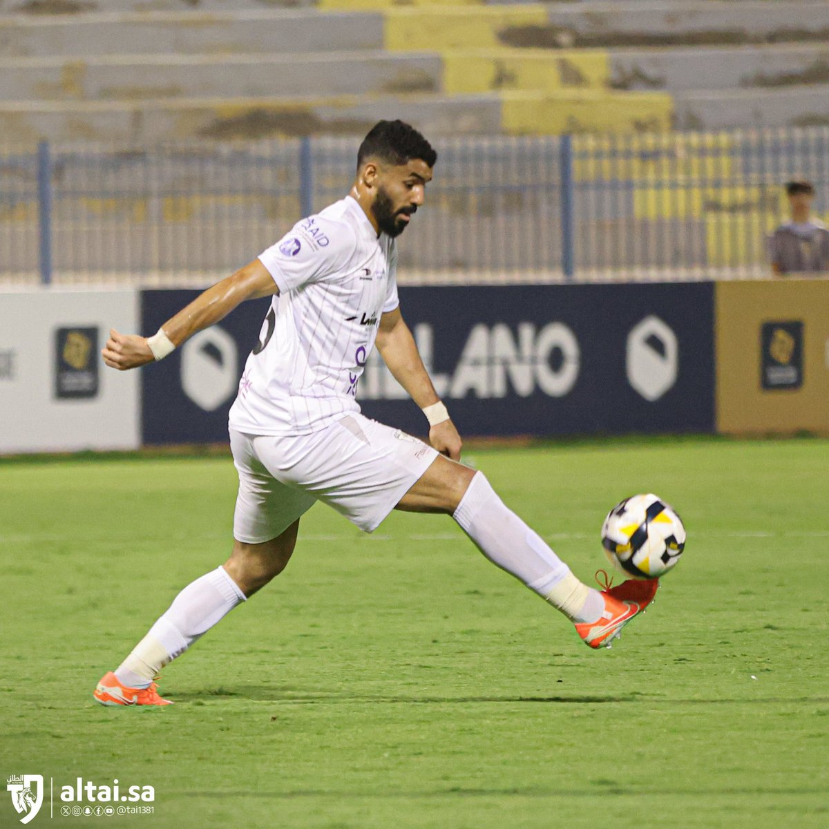 جعل من جابك الجنة
🩶🩶🩶🩶
#الطائي