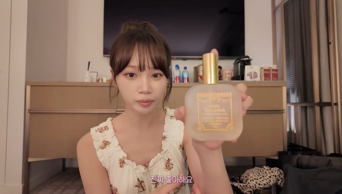 _scentsluv's tweet photo. 하...산마노 너 언제까지 미녀들의 붐업을 받을거야
채원님은 프리지아비누향인 프리지아, 설윤님은 푸근포근한 머스크와 비누의 집합체.인 무스치오, 수영님은 프리지아 오래~쓰시다가 최근 우아하고 단정한 목련인 매그놀리아로 바꾸셨다고 하고! 선미님은 포근깨끗 장미인 로사. 하 좋다 https://t.co/xRavo7qMzi