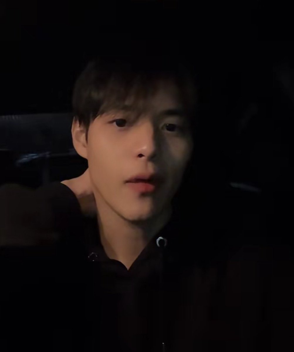 Soooo handsome🫠 can i call you mine?

#poon_mit12