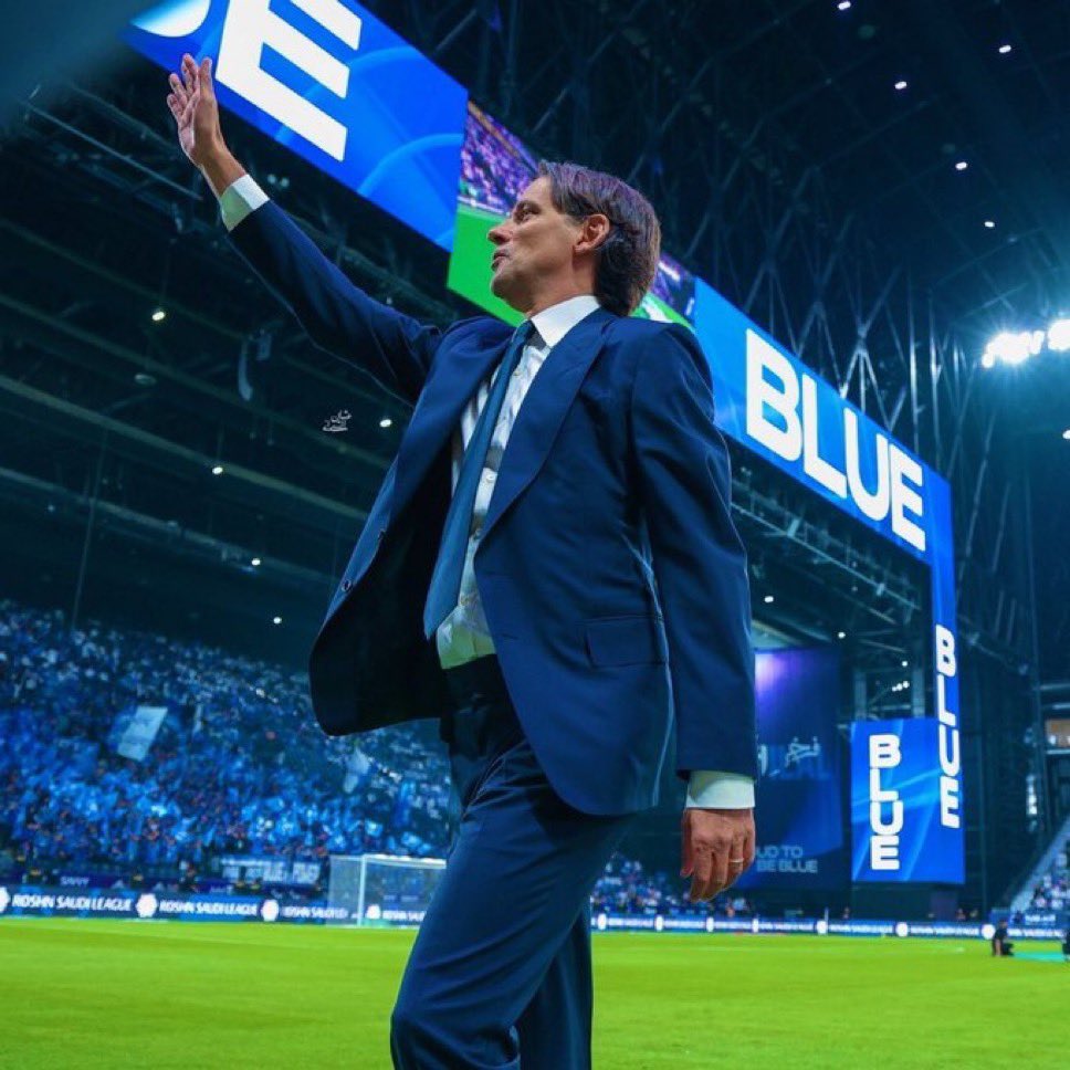 _q5by's tweet photo. مدرب الهلال انزاغي : 

اشكر جماهير الهلال لأنهم دائما معنا وهذي فترة ضغوط وسنحاول أن نظهر بأفضل نتيجة ترضي جماهير الهلال https://t.co/ZSpxMaRc3H