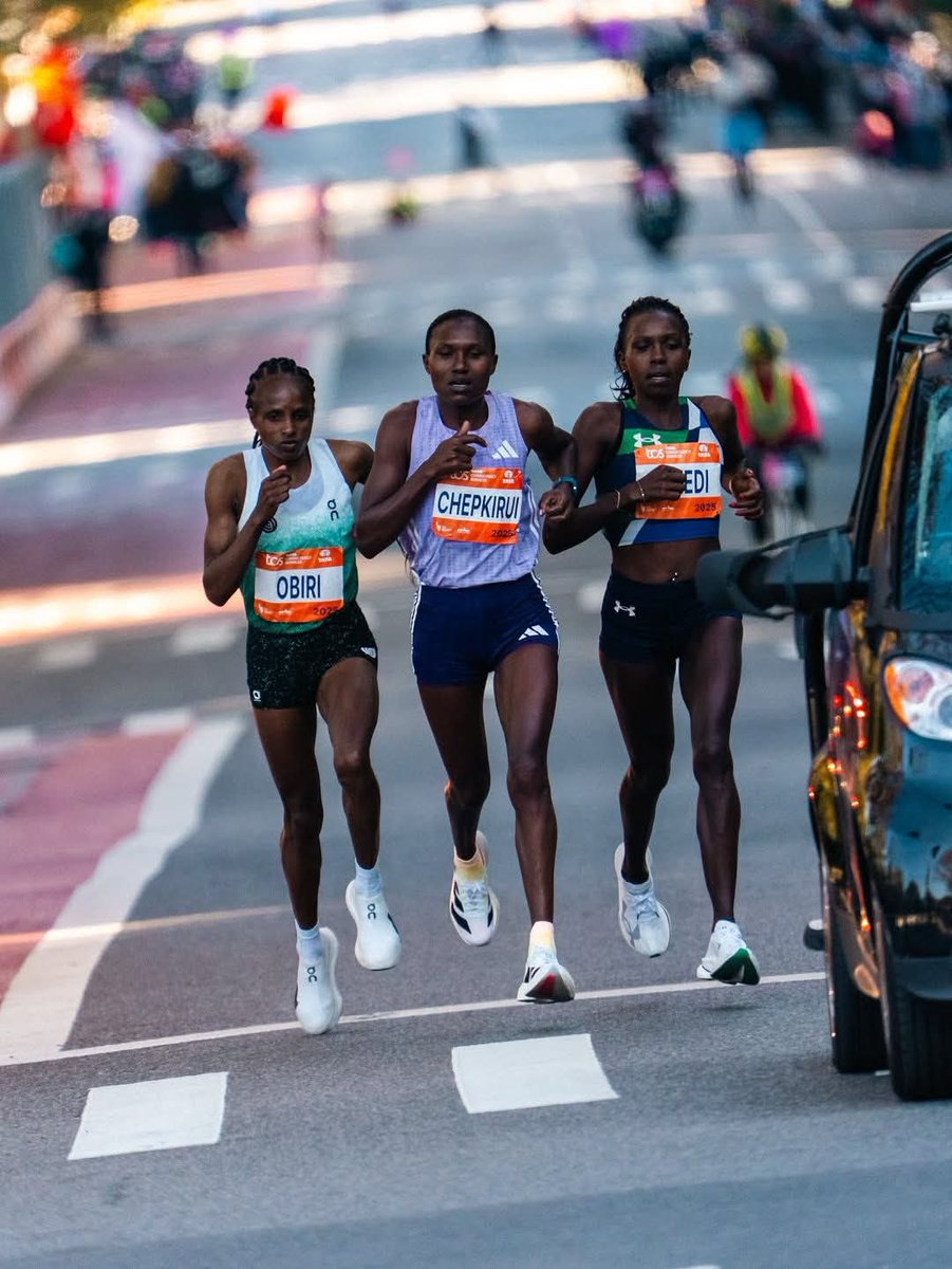Queens of New York! 👑

For three straight years, Kenyan women have ruled the NYC Marathon and today they owned the entire podium! 🏆🔥

🏅Hellen Obiri
🥈Sharon Lokedi
🥉Sheila Chepkirui

Unstoppable. Unmatched. Unbelievably Kenyan. ❤️💪

 #NYCMarathon #TeamKenya