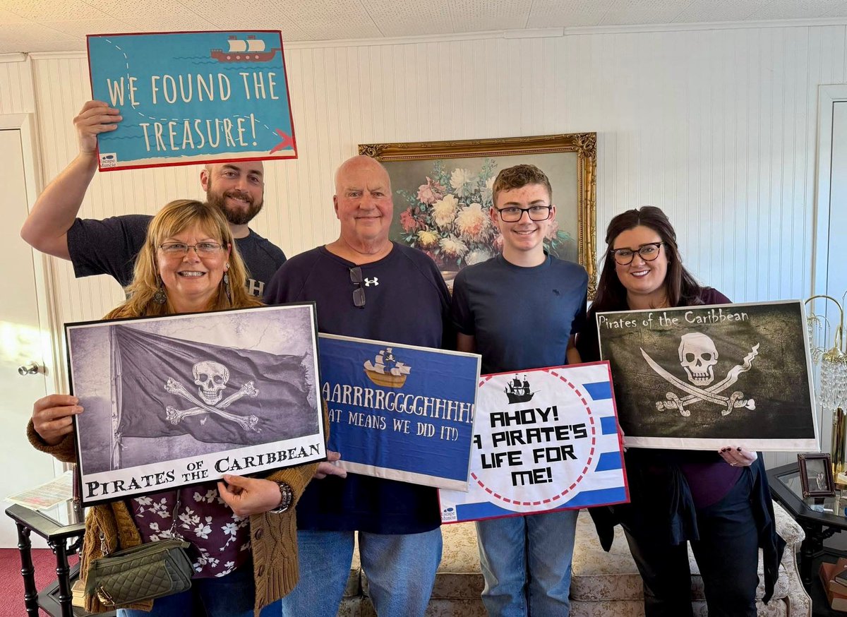EscapeMuncie's tweet photo. They escaped the cursed ship and made off with the loot—true pirates in the making! Thanks for playing Pirates of Caribbean at Escape Muncie for one last time! https://t.co/IbHWUJh2nN