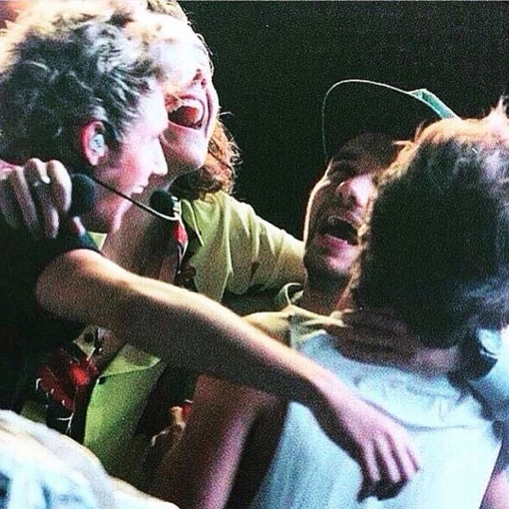 94FINGERZAYN's tweet photo. friendly reminder that they didn't know these pictures were being taken and they looked so happy https://t.co/mh7EMepo9l