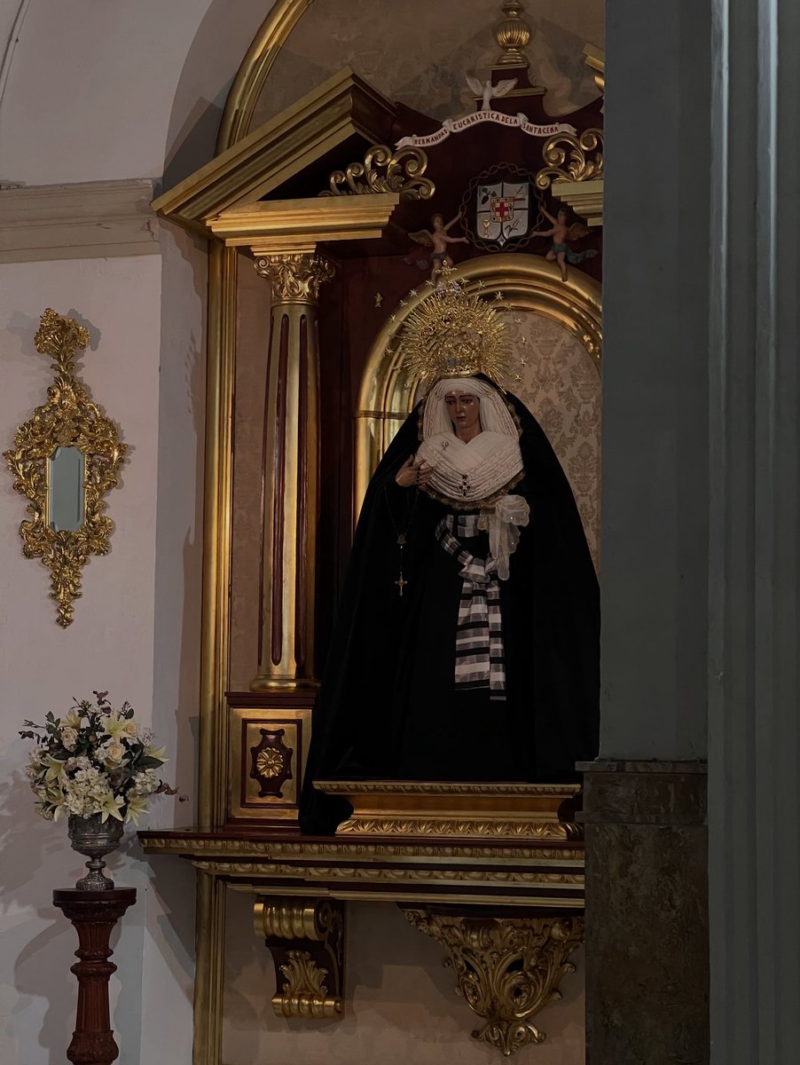 La Hermandad de la Santa Cena recuerda con profundo cariño y gratitud a todos aquellos hermanos y hermanas que nos precedieron en la fe y que ya gozan del descanso eterno en la presencia del Señor.

“Yo soy la resurrección y la vida; el que cree en mí, aunque haya muerto, vivirá”