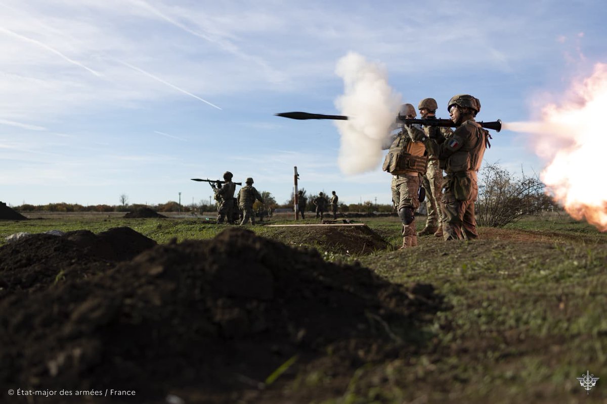 Sharing our skills and expertise during #DAFA25. The Alliance must be able to adress the full spectrum of current and future challenges and threats from any direction, simultaneously. #StrongerTogether #WeAreNATO