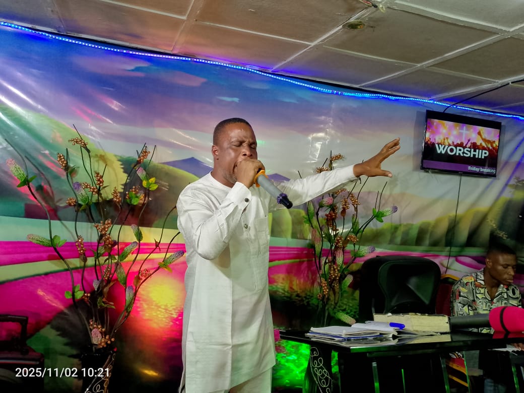 UbongPst85335's tweet image. #Evawoc Gospel Center 
#Sundayservicehighlights
#sundayVibes
#TheWord.. 
#The Eleventh hour of Miracle 
#Mathew 20:6.... 
#Prayers
#God of positive results