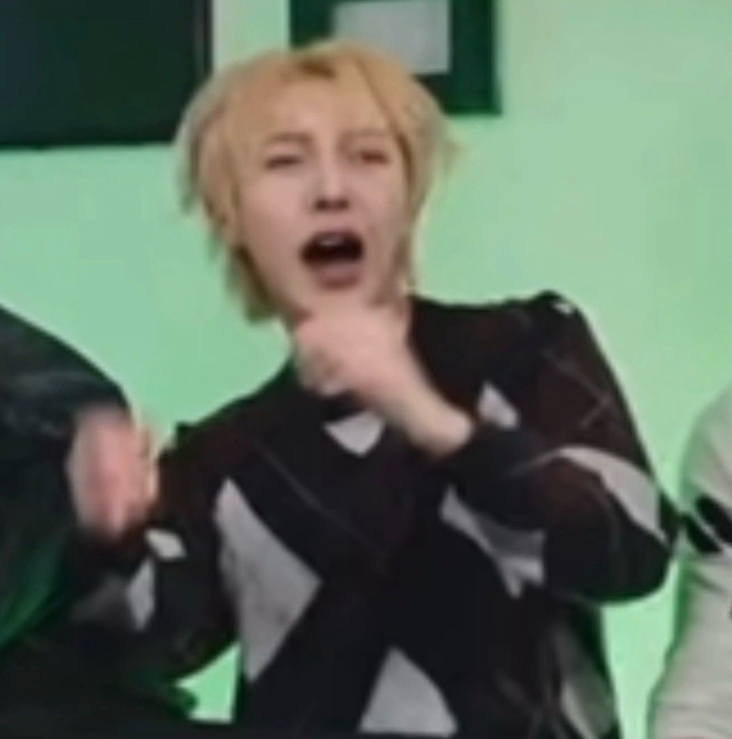 🦊😱

#NCTDREAM
#런쥔 #仁俊 #RENJUN