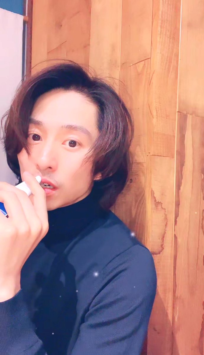 navmevmivke666's tweet image. キレイでかっこよくて
リップ塗る姿がセクシーで
健くんすき☺️

#三宅健
#秒刻健