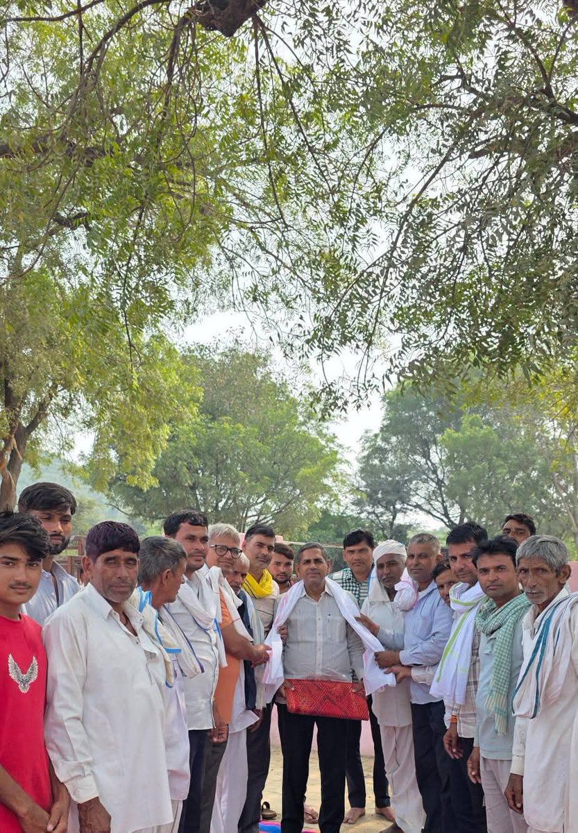 देवउठनी एकादशी पर कप्तान छुट्टन लाल मीणा स्मारक, सिद्ध का तिबारा (पिपलाई) थानागाजी में आयोजित सर्वजातीय सामूहिक विवाह सम्मेलन में 51 जोड़ों का विवाह सम्पन्न हुआ । इस सफल आयोजन के लिए आयोजन समिति सहित स्थानीय ग्रामवासियों, दानदाताओं, भामाशाहों का मैं दिल से आभार प्रकट करता हूँ ।