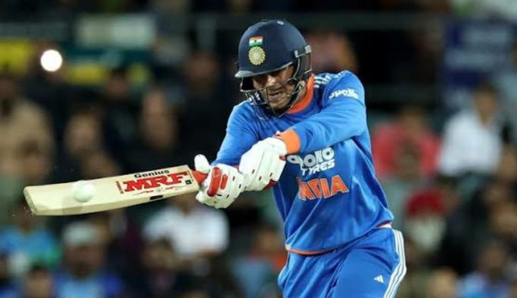 LChandravan's tweet photo. no hate for Shubman Gill, but seriously, how does he still make the T20 team? Yashasvi Jaiswal deserves that spot! Keeping him out just to make Gill the poster boy is hurting the team. https://t.co/3SqfNcpigi