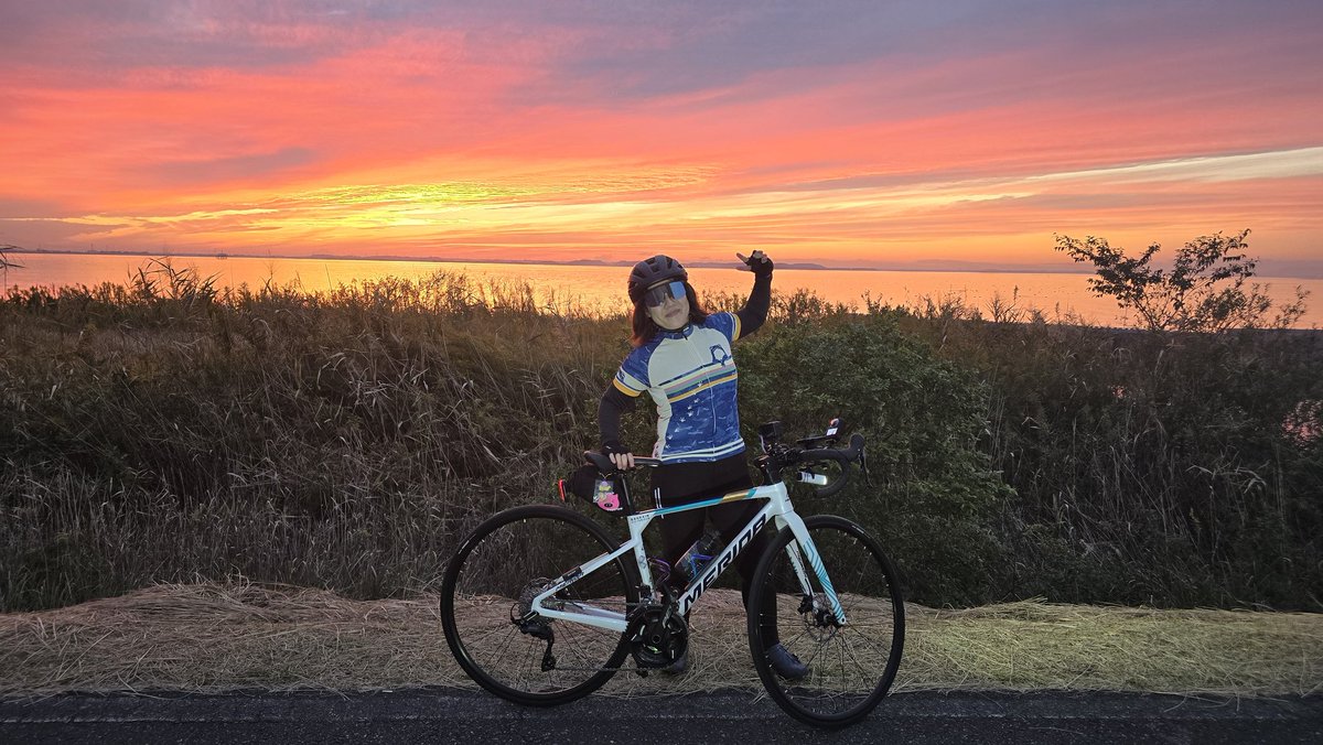 ジュリ様 スズキの斬新「“スト6”コラボバイク」がスゴイ！ 「ジュリ