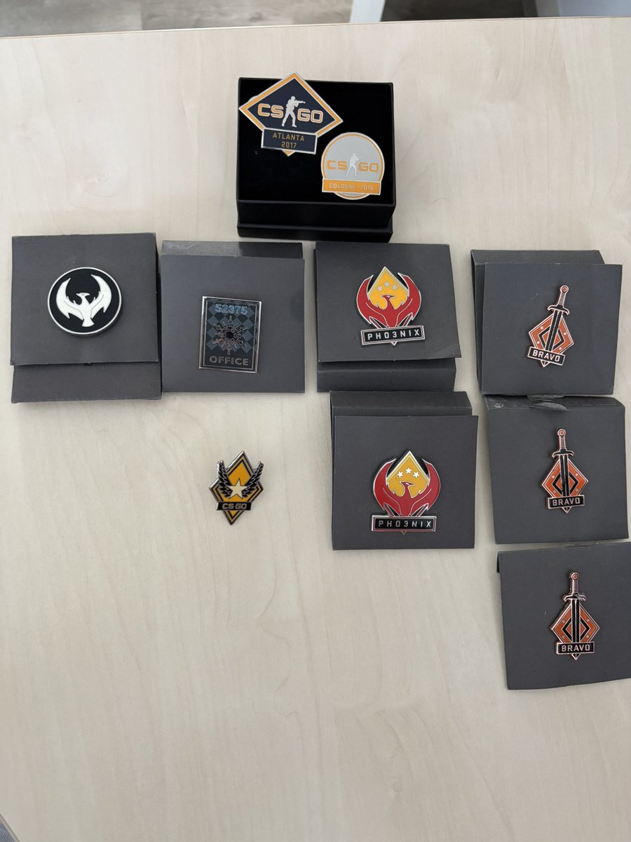 New physicals pin post!

2x tournament player pins, atlanta 2017 and cologne 2016. Looking for offers

Valeria: €90
Office: €40
Phoenix: €30
Bravo: €25
Victory (lil rusty): €20

Preferrably looking to get rid of Valeria together with 2 other pins and not alone

🔄♥️