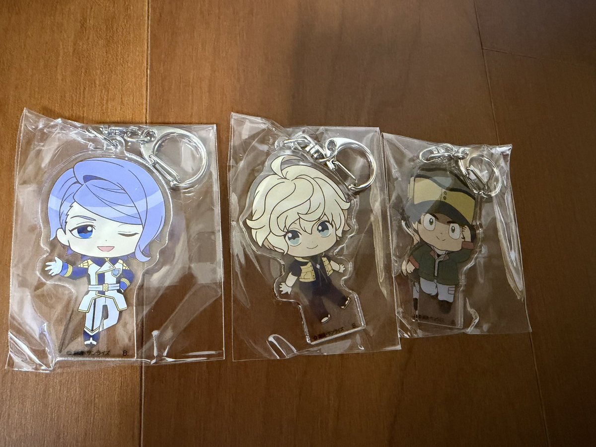 河西健吾　アクリルキーホルダー 終わった後に物販でアクキー買ったらこの3人。 ミカとオルガどこー？
