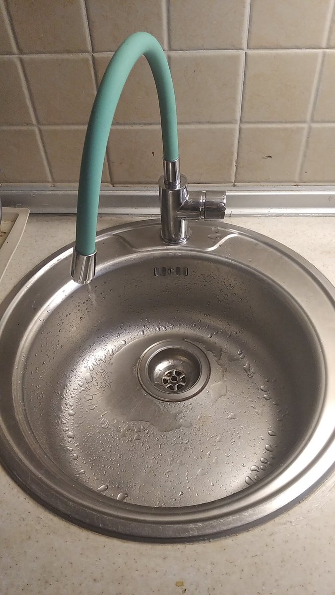 пяденица(Условный пекарь) tweet media