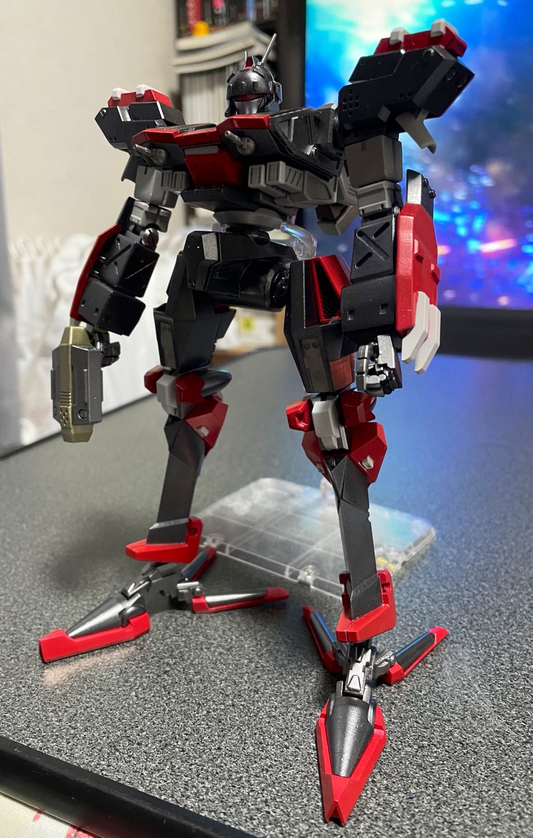 まだ汚しや部分塗装前なのですが…
パラダイスロスト、大地に立つ！！