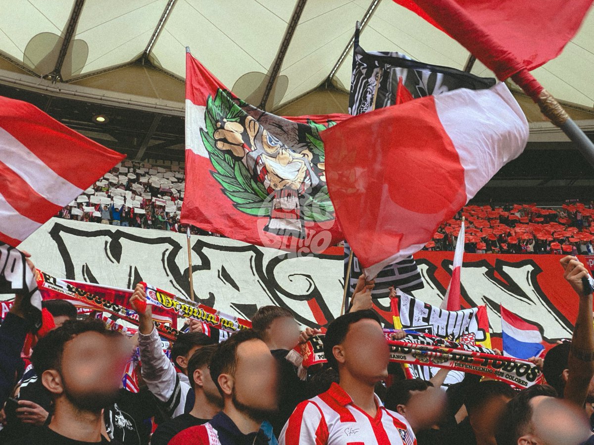 _rossobianco's tweet photo. Yo no quiero Madrid con aguacero, 
ni mi Atleti sin ti. (…)

Y morirme contigo si me matas,
y matarme contigo si te mueres.
Porque el amor cuando no muere mata,
porque amores que matan nunca mueren. ♥️🤍

(1/4) https://t.co/mOD8jSyyuI