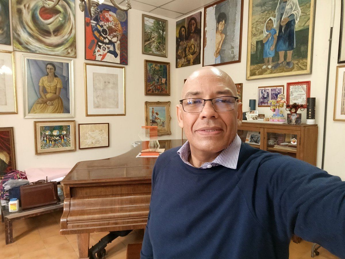 #VidaYEstilo
desde la #FILOsofía
📌 La Vida Buena implica irremediablemente "Vivir el presente": sencillo, cotidiano, sin estridencias.
Implica asumir una #Filosofía y #Ética del presente.
#VidaBuena es aquella que se puede:
🔹Preguntar
🔹La puedes imaginar
🔹La puedes construir