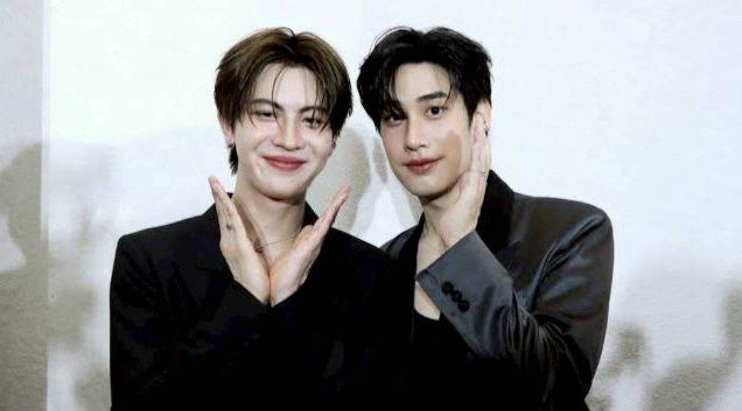 firstonefanclub's tweet image. 🗳  𝙑𝙊𝙏𝙀 𝙇𝙄𝙉𝙀 𝙏𝙊𝘿𝘼𝙔 🗳
       💚🩷 :: คู่จิ้น BOYLOVE แห่งปี ‼️

📢  มาค้าบ พี่ ๆ ติดฝน มาพา #เติ้ลเฟิร์สวัน ไปรับรางวัลคู่ถ้วยที่ 2 กันนนน 💪🔥
🔗 liff.line.me/1454988218-Njb…

💚 #VoteforTleFirstone 🩷
🐶 #VoteForTLE_mtm 
🐰 #VoteForFirstOne 

･͛♡･͛ @firstone_wnk…