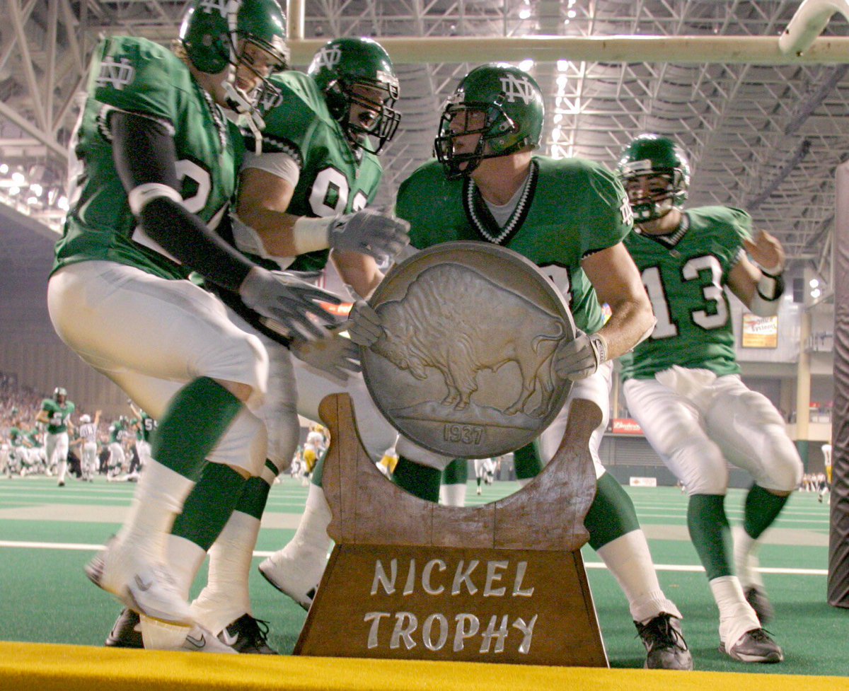 matthewfraase's tweet photo. I wasn’t raised as a Bison fan to hate the Jackrabbits. 

It was always the UND [no longer exists]

🦬🪙🦅 #NickelWeek https://t.co/yA1kZXRaxz