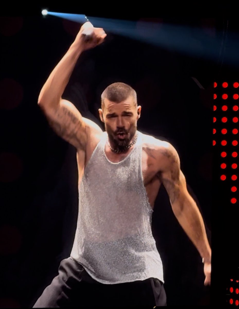 alex_whybrow's tweet image. Ricky Martin tonight . I mean 🥵🔥