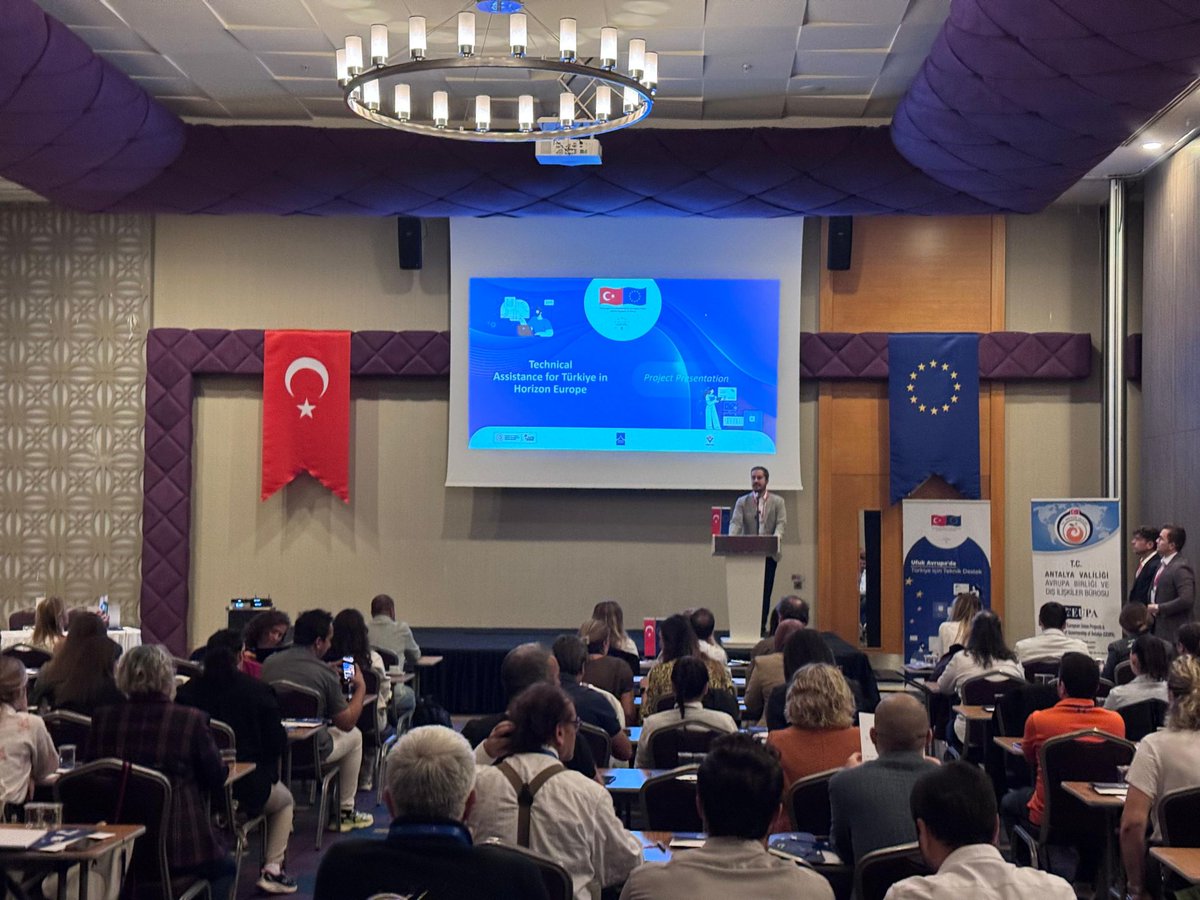#UfukAvrupa Antalya Ulusal Bilgi Günü başarıyla tamamlandı! 🇹🇷🇪🇺

Teknik Destek Projemiz kapsamında düzenlenen ilk Ulusal Bilgi Günü etkinliği, TÜBİTAK koordinasyonunda ve Antalya Valiliği iş birliğiyle başarıyla gerçekleştirildi. Antalya ve civarı bölge ekosisteminden