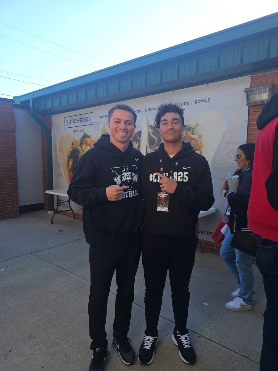 Had a great time at the <a href="/VState_Football/">Valdosta State Football</a> game yesterday!!! Thanks <a href="/Coach_Kee_/">Tyson Kee</a> for inviting me and congratulations on the win!!!