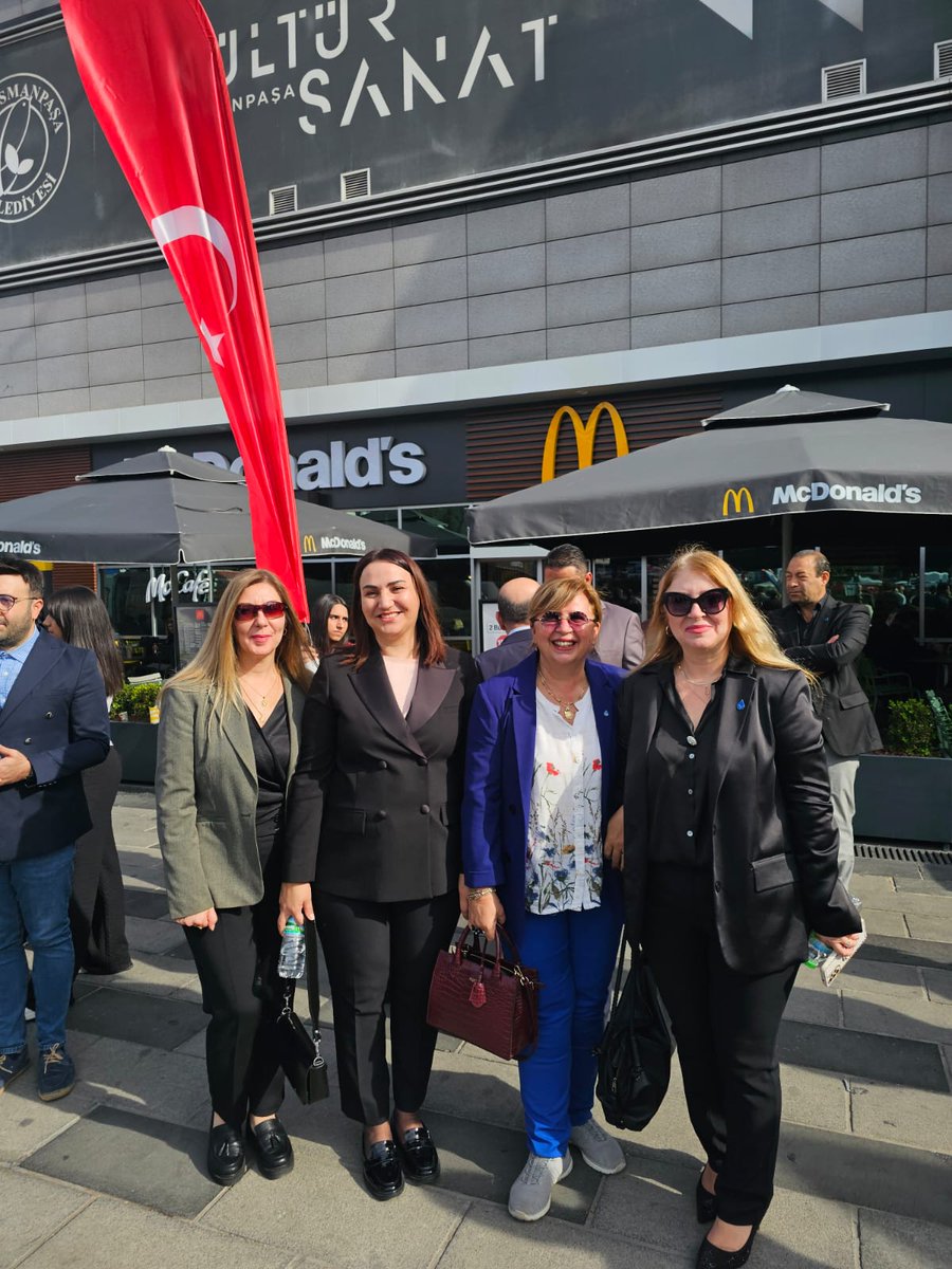 SevdaSaydam5's tweet photo. İstanbul DEVA Gaziosmanpaşa Kongresinde...
@zeynep_sudan 
@devakadinda 
@devapartisi 
@dnzsydm https://t.co/nMH3sE8v34