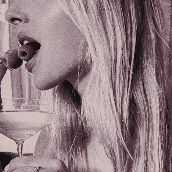 dlonysivn's tweet image. 