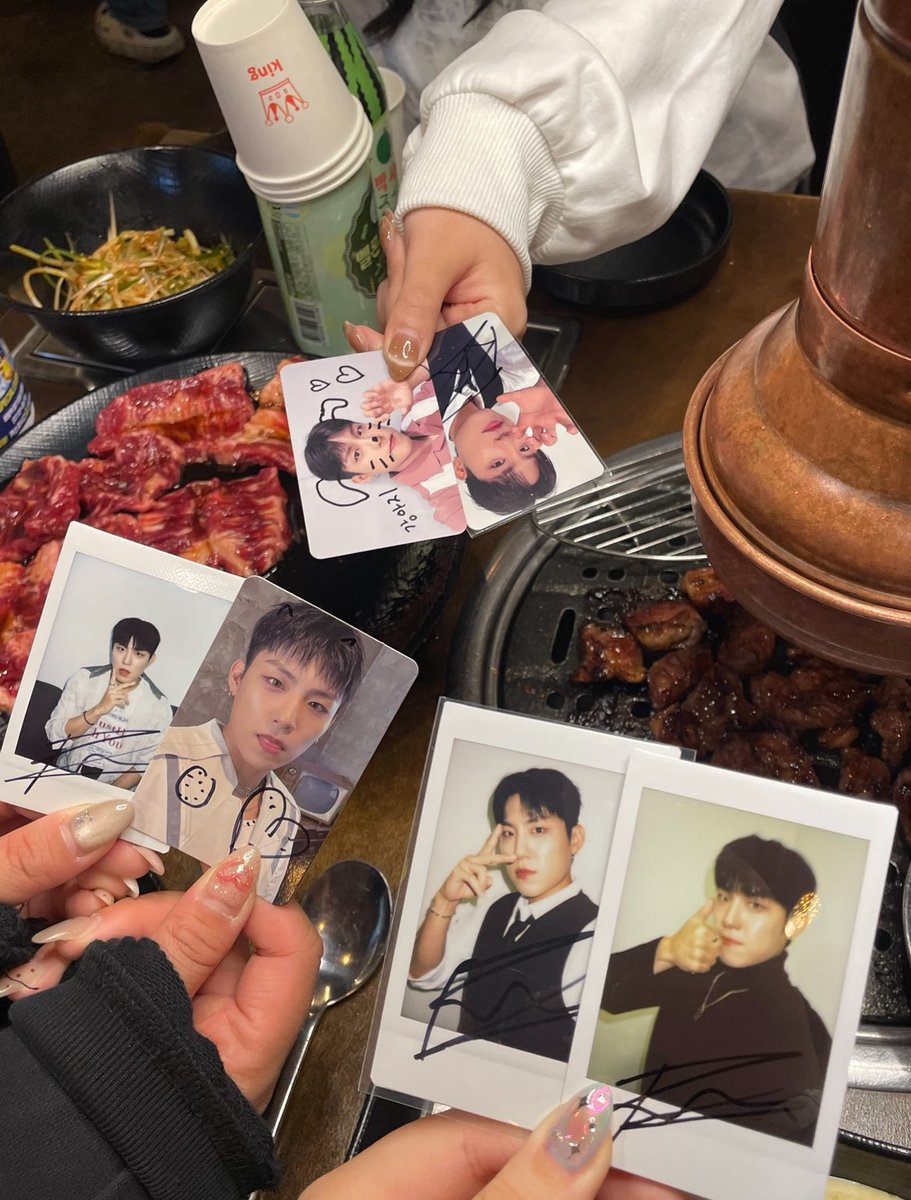 우깅 tweet media