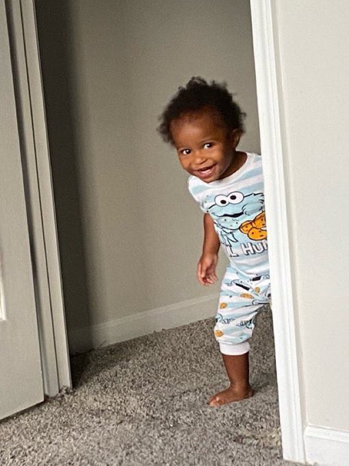 Uncle Reno never ask America to "Fact Check me"??
😂😂😂