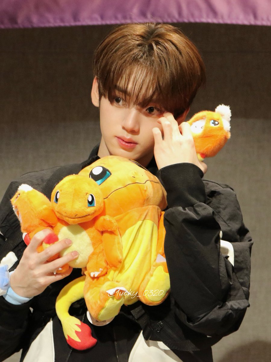 1ucky_0320's tweet image. 251102  일본 팬싸 

#HANYUJIN #한유진 #ハンユジン #韓維辰 #ZEROBASEONE #제로베이스원 #zb1 #제베원