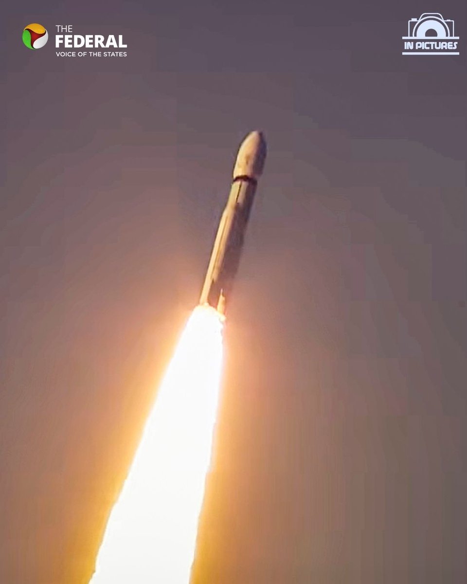 TheFederal_News's tweet image. IN PICTURES | ISRO has launched CMS-03, its heaviest satellite, onboard its fifth-generation rocket LVM3M5, also known as ‘Bahubali’, into space.

Read more : thefederal.com/category/news/…

#ISRO #RocketLaunch #Bahubali #Sriharikota #Space #Communications
