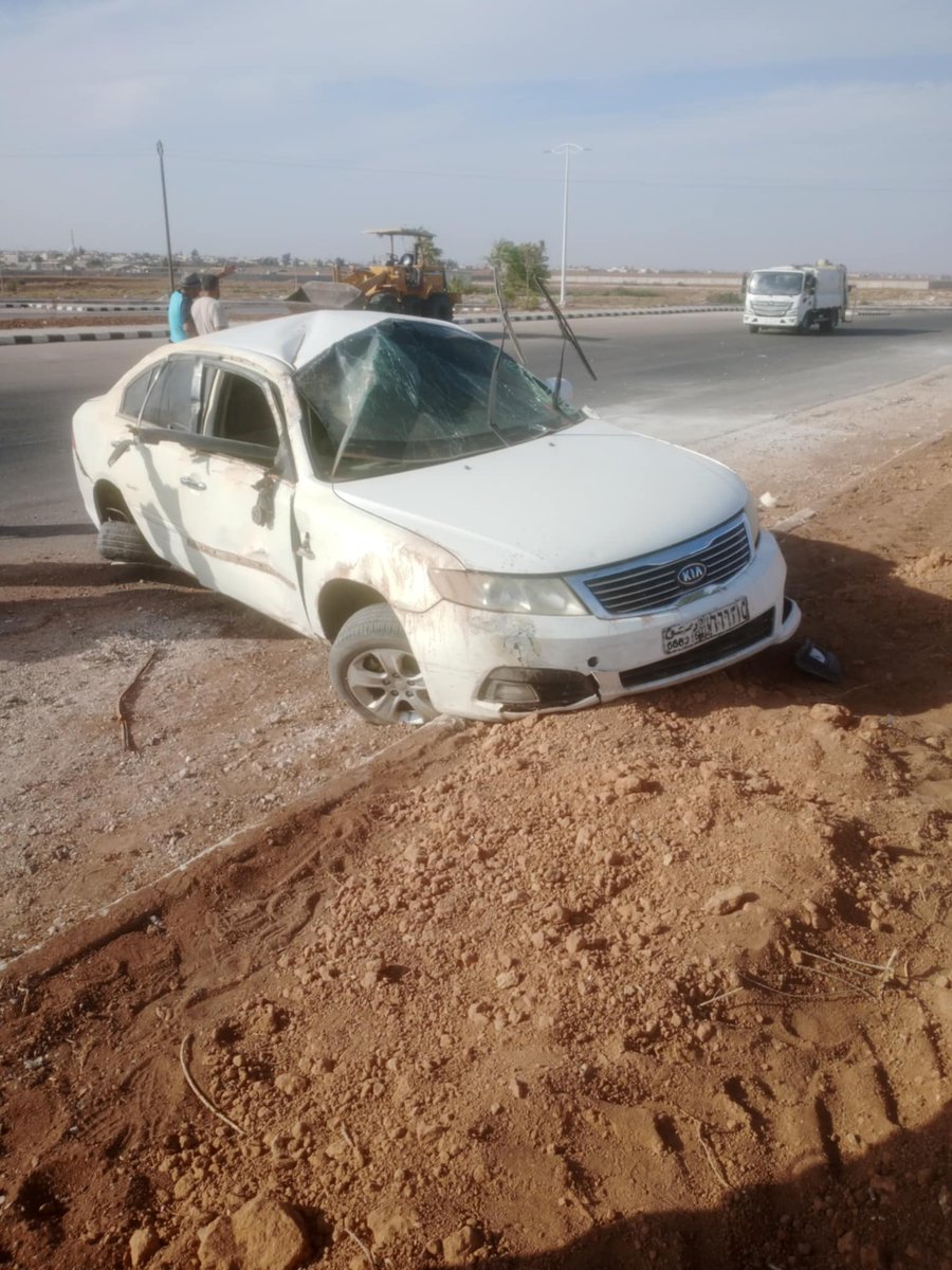 #حوادث
حادث مروري داخل معبر نصيب الحدودي قبل قليل لموظف إدلبي يعمل داخل المعبر والحمد لله أقتصرت الأضرار على الماديات.