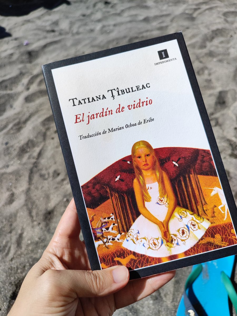 Me gustó tanto El verano en que mi madre... que decidí que quería leer más de Tibuleac. He escogido este y he devorado 130 y pico páginas en un rato de avión...