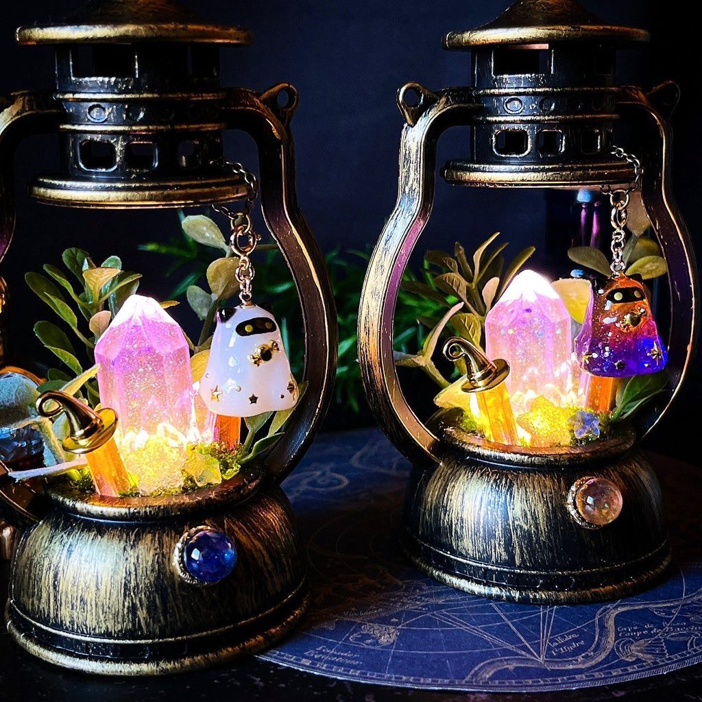 ainekoya's tweet image. #HappyHalloween 
#Halloween 
ハロウィン終わっちゃったけど
どうしても載せたかった…🐈‍⬛🔮✨笑
占い師猫達のハロウィン実験教室🎃