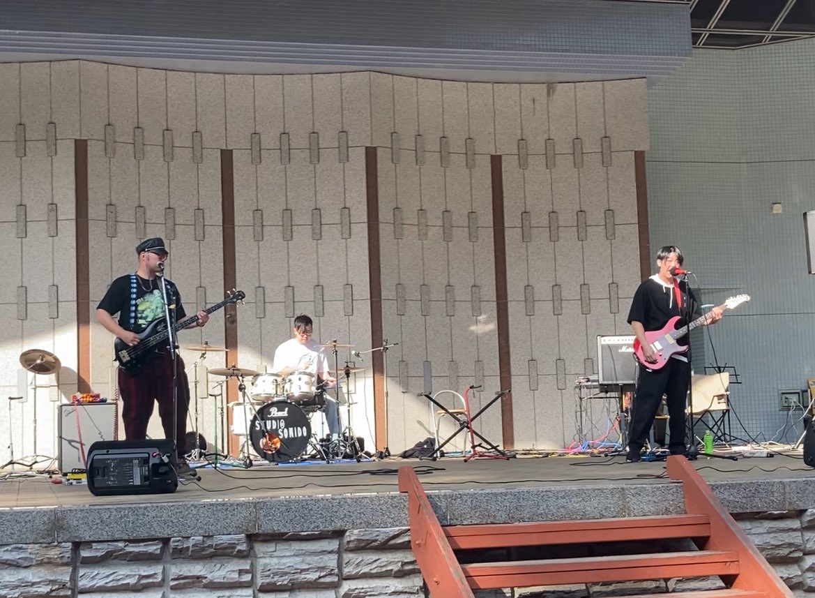 今治市民の森ありがとうございました！
新体制一発目最高のスタートができました

これからもよろしくお願いします🙇

セトリ
Don't lose
パラレル
RUN
Crazy Dancer(新曲)
またね