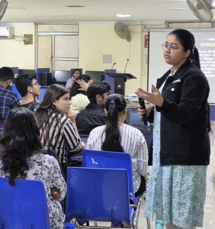 TYTtalks's tweet image. Swipe to see the glimpses of GTB4CEC SnapAR event!!➡️

#theyouthtalks #snapar #techevent #tech