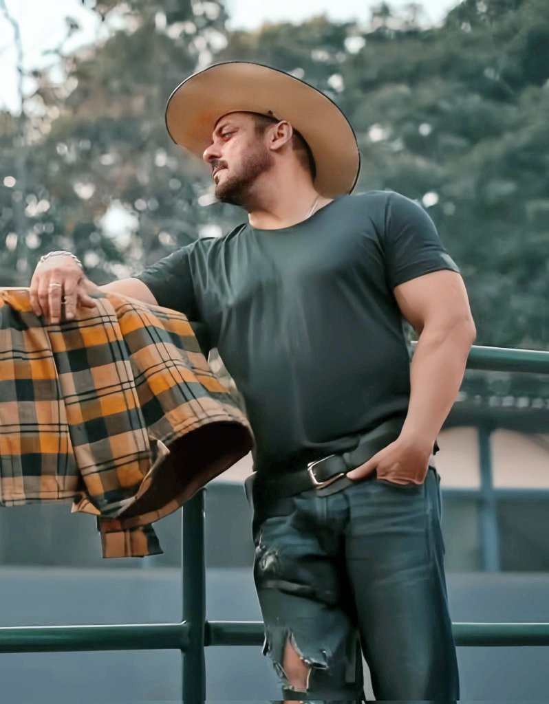 Latest instagram post of Megastar #SalmanKhan𓃵 ll