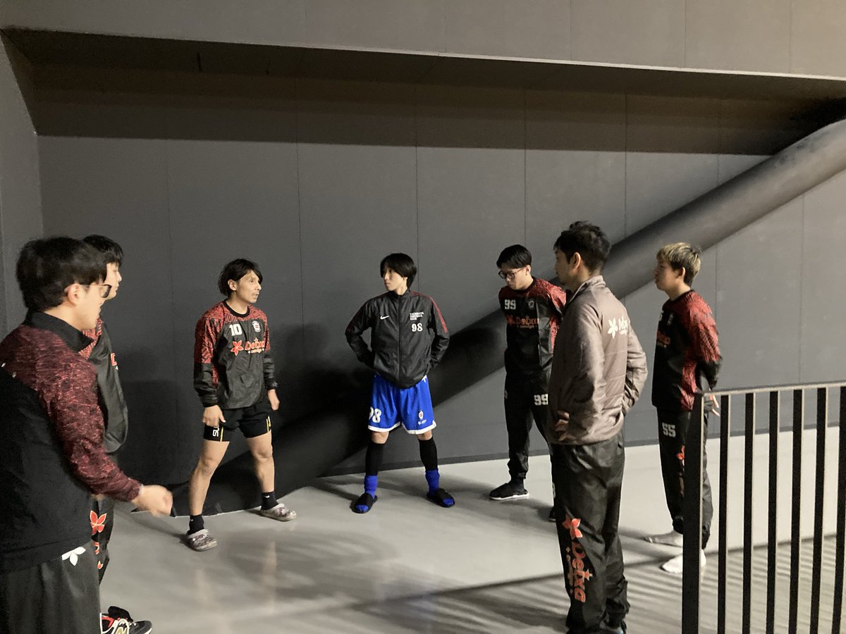 「試合結果　JFA第31回全日本フットサル選手権大会　栃木県大会　準々決勝」

みなさんこんばんは！

本日はJFA第31回全日本フットサル選手権大会　栃木県大会　準々決勝がおこなわれました！

【対戦相手】
那須野ヶ原FCさん

【結果】
◯3-2
(1st:3-0、2nd:0-2)