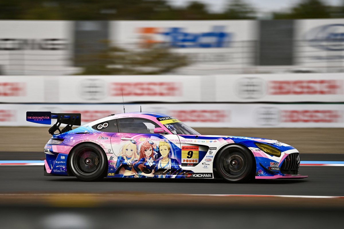 T_M_ROCK's tweet photo. 2025 11.2
2025 AUTOBACS SUPER GT Round8
MOTEGI GT 300km RACE
GRAND FINAL
ウォームアップ走行
この3台は撮るよな〜
4 #グッドスマイル #初音ミク AMG
9 #PACFIC #アイドルマスター NAC AMG
48 #脱毛ケーズフロンティアGOandFUN猫猫GTR
#SUPERGT https://t.co/52bt9WZB4y