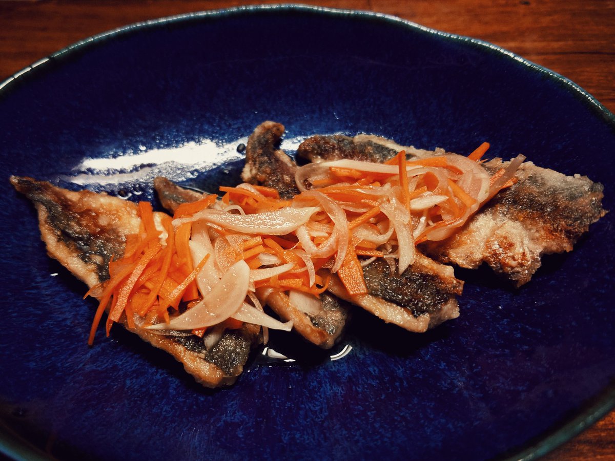 今夜は、アジの南蛮漬け。アジが安かった。そして3枚におろせるようになった。進歩。
#streetphotography #xperia #xperiaproi #徳島 #スナップ写真