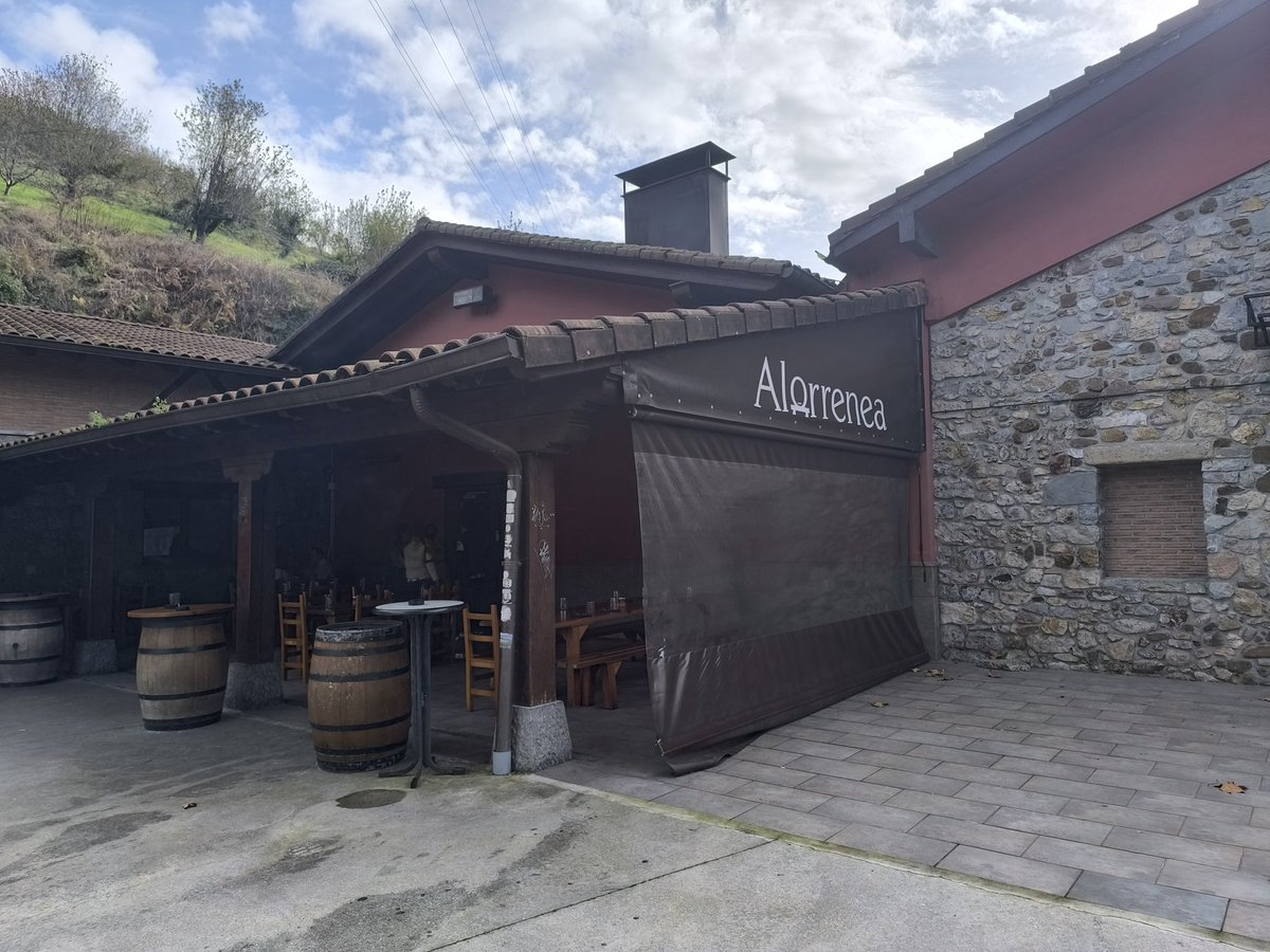 Pues no sé vosotros, yo sigo celebrando!!!!
Grande <a href="/RealSociedad/">Real Sociedad Fútbol</a>