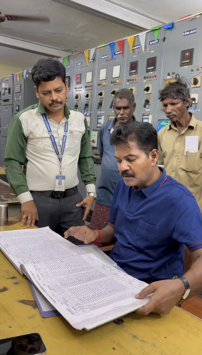 ChandranDMK_'s tweet image. மாண்புமிகு தமிழ்நாடு முதலமைச்சர் கழகத் தலைவர் அண்ணன் தளபதி @mkstalin அவர்கள் மாண்புமிகு தமிழ்நாடு துணை முதலமைச்சர் அண்ணன் இளந்தலைவர் @Udhaystalin அவர்கள் ஆகியோரின் வழிகாட்டுதலின் படி,திருவள்ளூர் மேற்கு மாவட்டம் திருத்தணி சட்டமன்றத் தொகுதிக்குட்பட்ட திருத்தணி துணை மின் நிலையத்தில்…