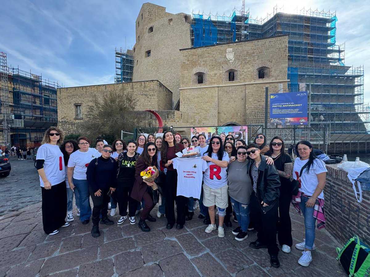 sara_papet11's tweet image. È bastato vederla arrivare nel giorno del suo compleanno per capire che certe emozioni non si spiegano♥️
Grazie @zeudidipalma per il regalo che tu hai fatto a noi🫶 
SEI SPECIALE ZEZÈ🤍