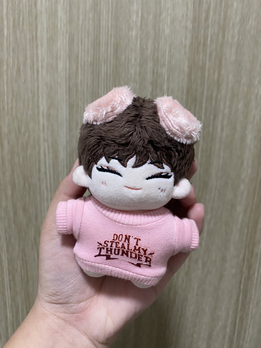 ciiierulean's tweet photo. WTS LFB, looking for new parents uri babies 😭🤍 hoping someone who can lovelove them. 

#Sunoo 10cm Dolls with clothes: Dumplingnoo with ears (Pink) &amp; Jin Fuduo (Red) 

— payo, can ship immediately 
— x sensi
— set 1.2k, 600 each https://t.co/fv48diSgWt