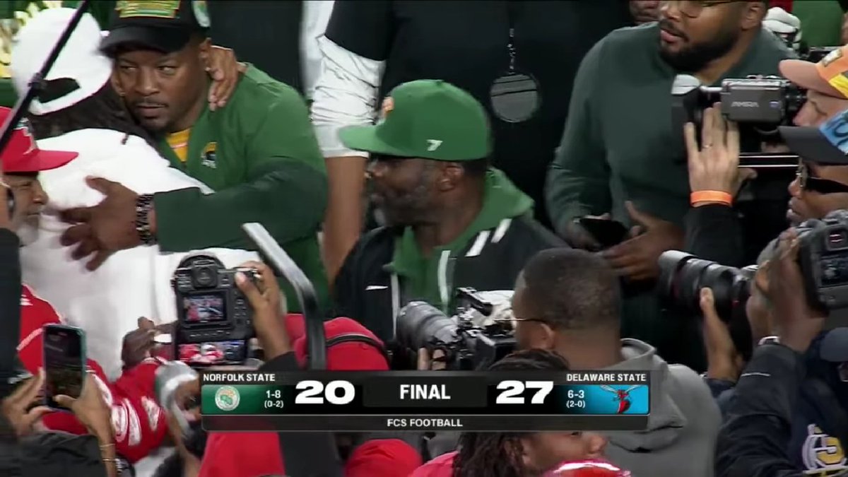 ApostleFrank's tweet image. In this moment... VICK whispered 11 words in my ear that will forever, changed my life! #DemBurtons #DemBurton